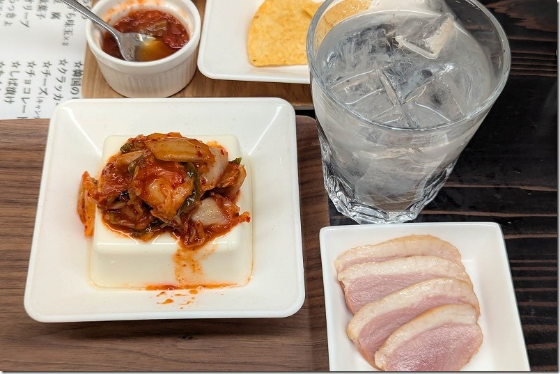 小鉢やおでんを頂く【200円小鉢ど】 立ち呑み たたんばぁ 福岡本店