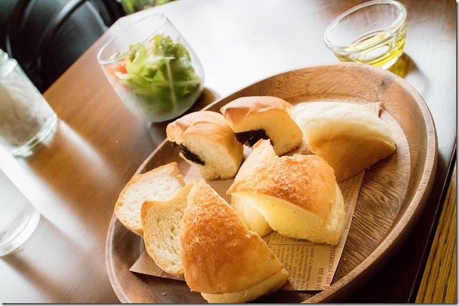 麦の木の食べ放題のパン