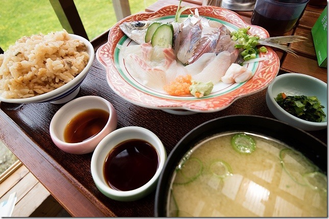 安いお刺身定食 安いお刺身定食 曲り田の里