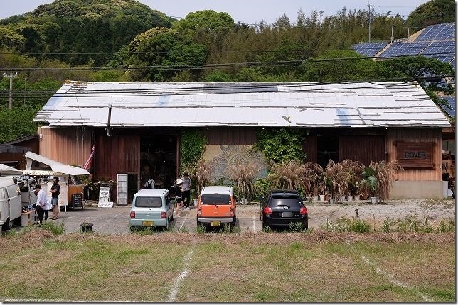 DOVER Itoshima(ドーバー糸島)の外観、駐車場 DOVER Itoshima(ドーバー糸島)の外観、駐車場