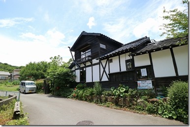 今宿青木にある古民家の蕎麦屋さん奔歩狐狸 今宿青木にある古民家の蕎麦屋さん奔歩狐狸