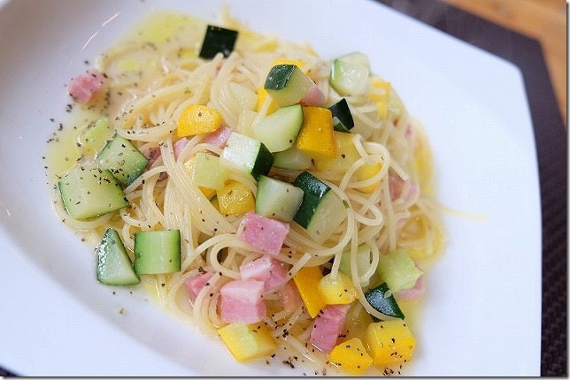 玉色農園レストランのランチ(ズッキーニのパスタ) 玉色農園レストランのランチ(ズッキーニのパスタ)
