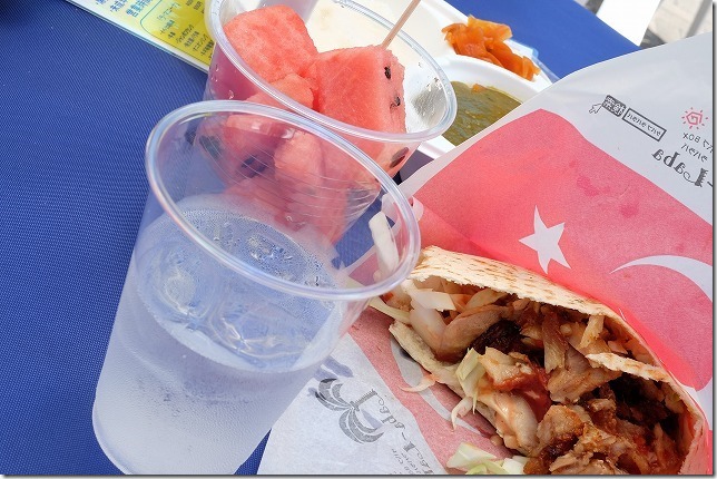 TNC夏祭り、スイカ&ケバブ TNC夏祭り、スイカ&ケバブ
