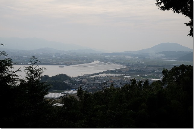 毘沙門山の登山道からの展望