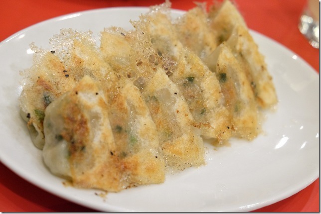 大衆餃子酒場ケンケンで餃子 大衆餃子酒場ケンケンで餃子