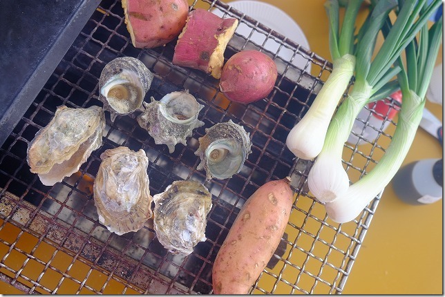 糸島牡蠣小屋、福吉漁港・伸栄丸（佐々木）で食す