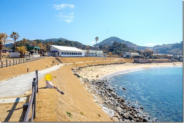 波平の前、パームビーチの砂浜 波平の前、パームビーチの砂浜