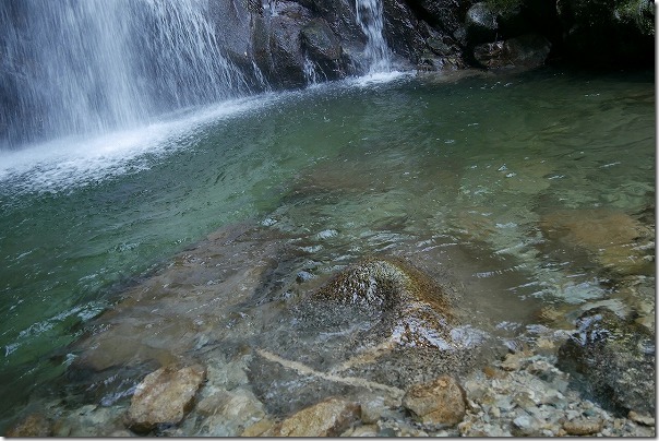 坊主ヶ滝の滝壺