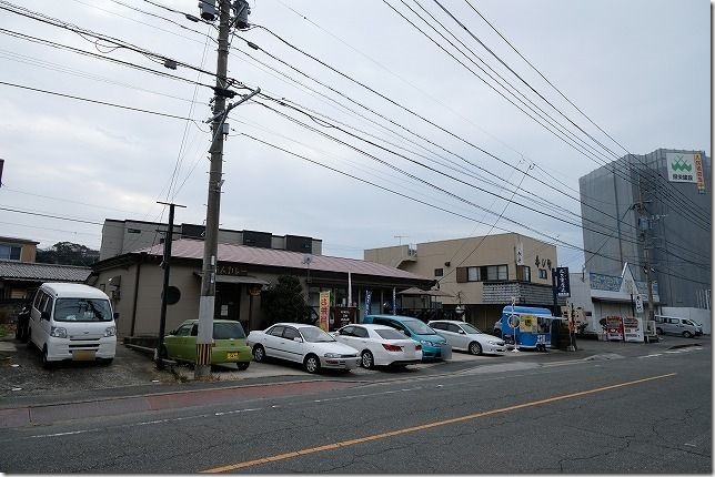 前原、二三家食道・糸島屋の店舗、駐車場 前原、二三家食道・糸島屋の店舗、駐車場