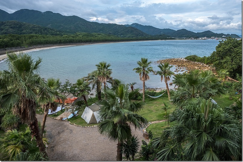 HIDEAWAY、sunset、campのキャンプ場の様子