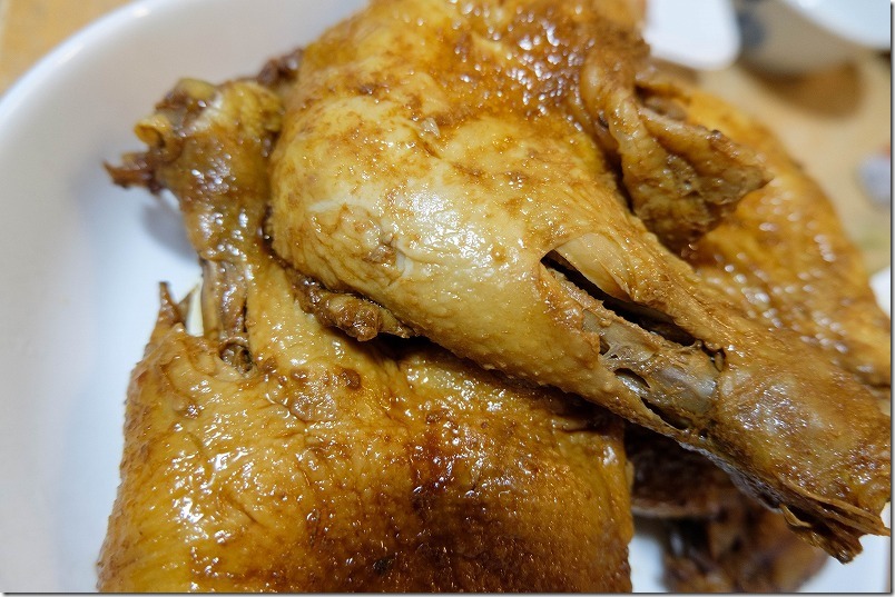 「とらやミート」の鶏モモ煮込み 「とらやミート」の鶏モモ煮込み