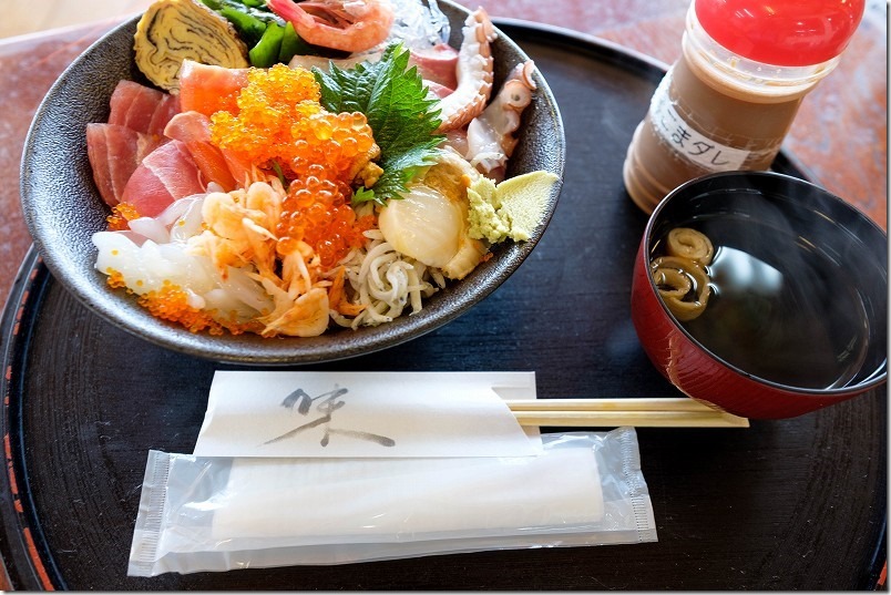 糸島・魚庄の海鮮丼