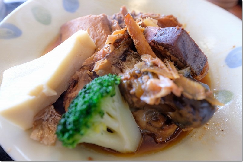 糸島・魚庄のあら炊き定食