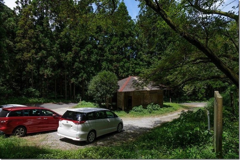 糸島・千寿院の滝の駐車場 糸島・千寿院の滝の駐車場