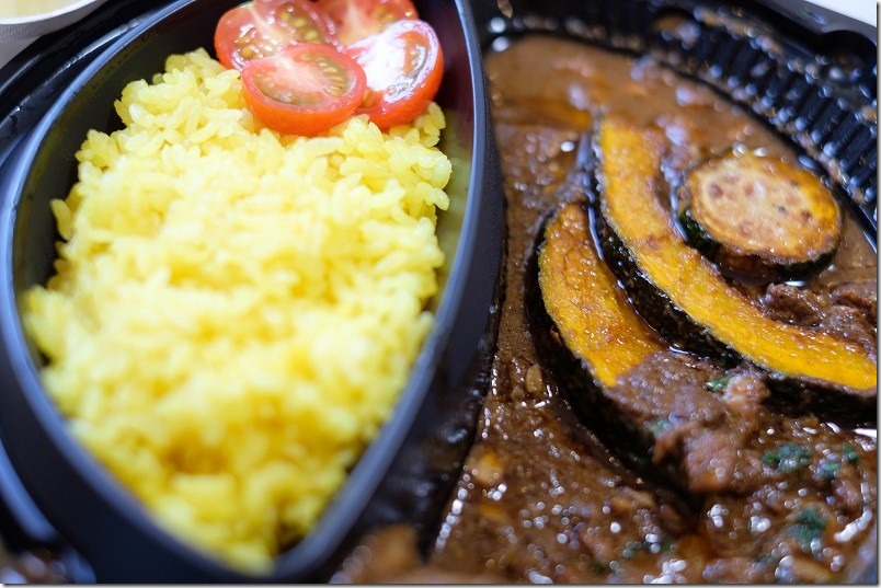 糸島フリフリチキンのジャンクチキンカレー