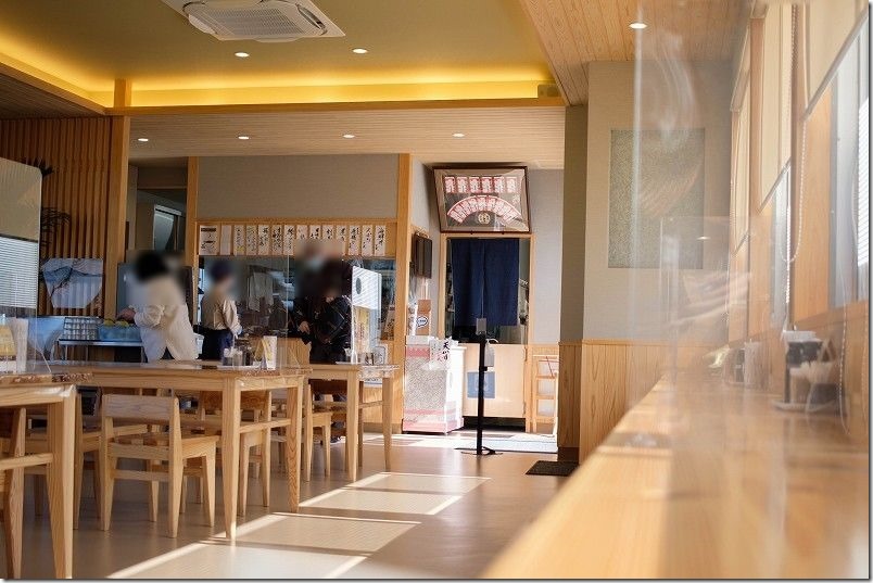 糸島、福ふくの里の食事所「旬菜旬魚ふくふく」の店内