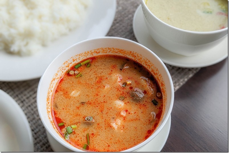 タイ料理,アイヤラー糸島店でランチメニュー、トムヤンクン