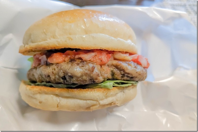 糸島のシュリルのハンバーガー。糸島産の食材で