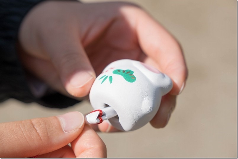 糸島、お正月の高祖神社で干支みくじ