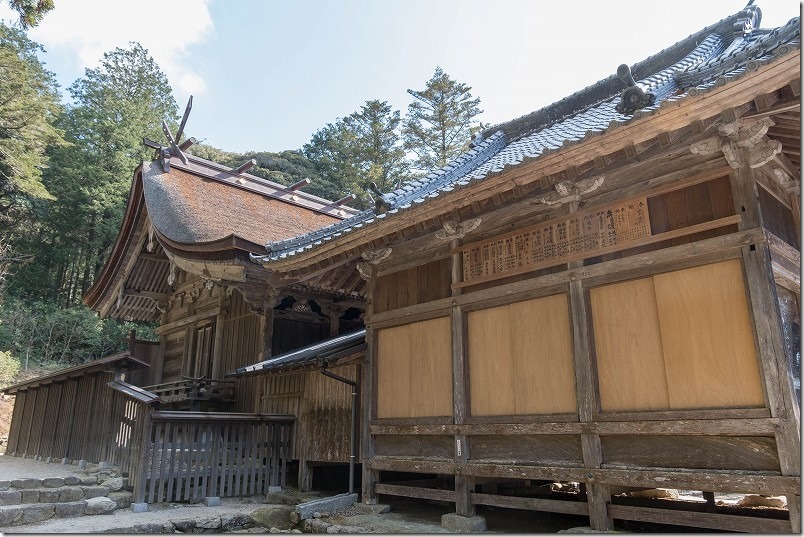 糸島、高祖神社の本殿、拝殿