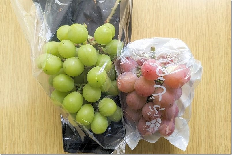 金武観光ぶどう直売所で購入したシャインマスカットとクイーンニーナを頂く、価格
