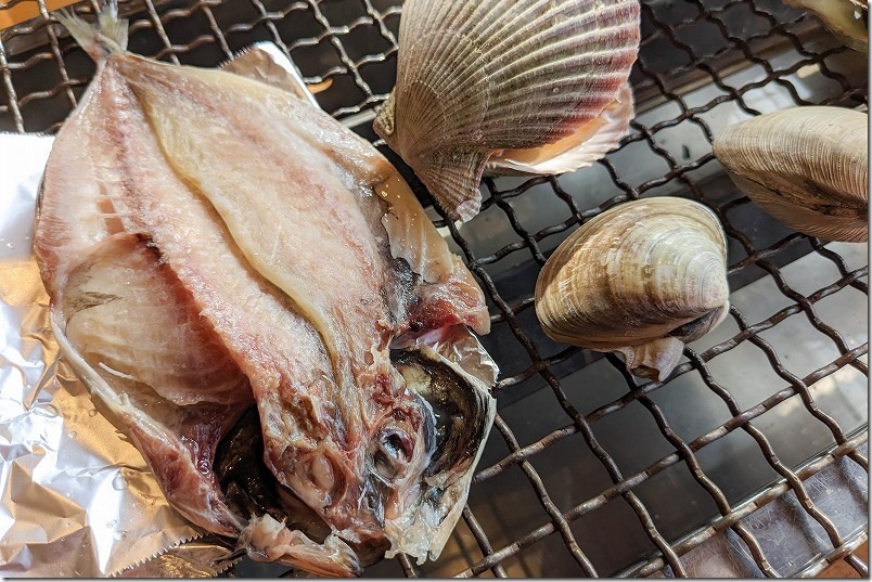 糸島、浜焼き白浜屋で海鮮バーベキュー、みりん干し、ヒオウギ貝、ハマグリ