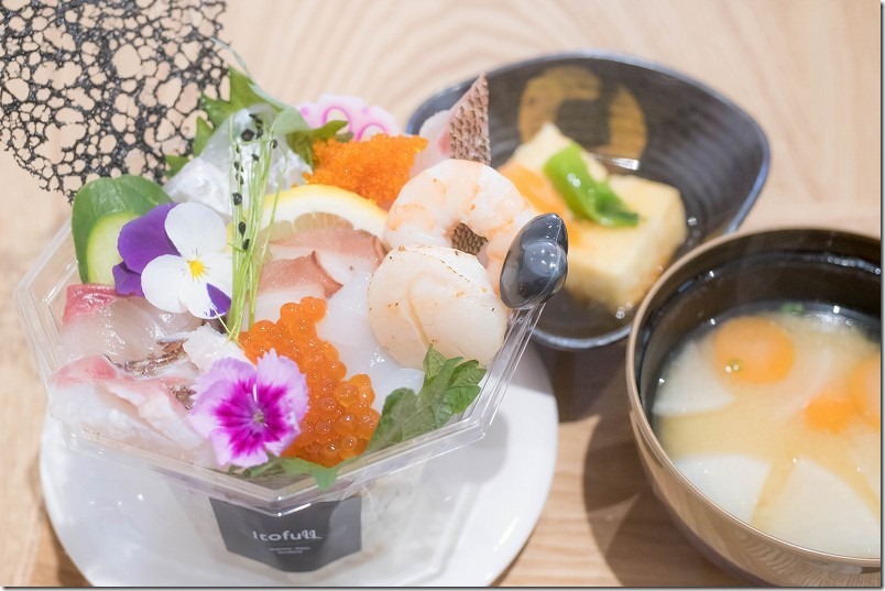 糸島、いとふるの海鮮パフェのWhite