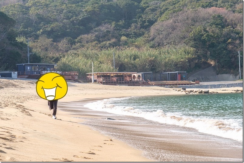芥屋海水浴場。NHK朝ドラ「おむすび」のロケ地。糸島フェスティバルの会場 芥屋海水浴場。NHK朝ドラ「おむすび」のロケ地。糸島フェスティバルの会場