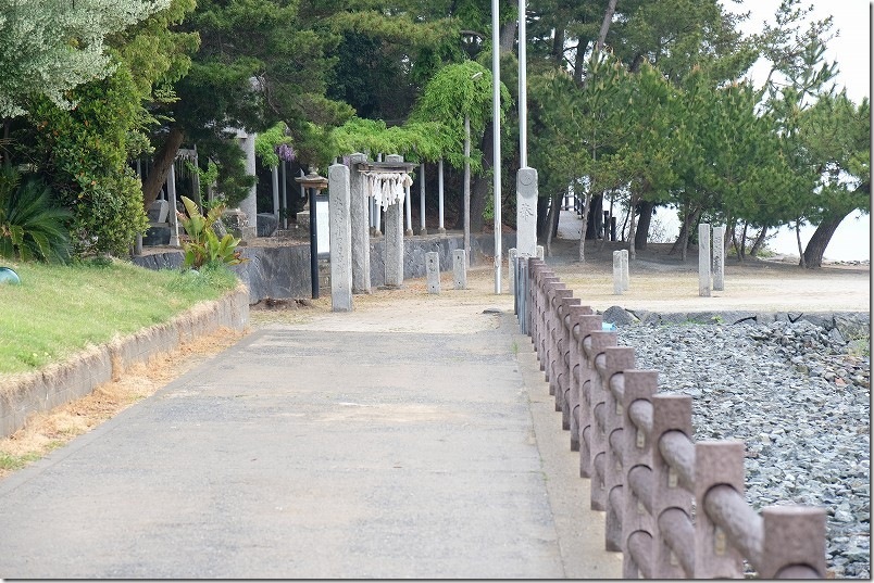 今津津船崎 白山神社 境内への道