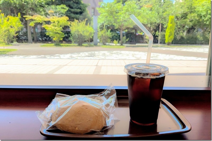 福岡山王病院のカフェスペース コーヒーと森製パン 福岡山王病院のカフェスペース コーヒーと森製パン