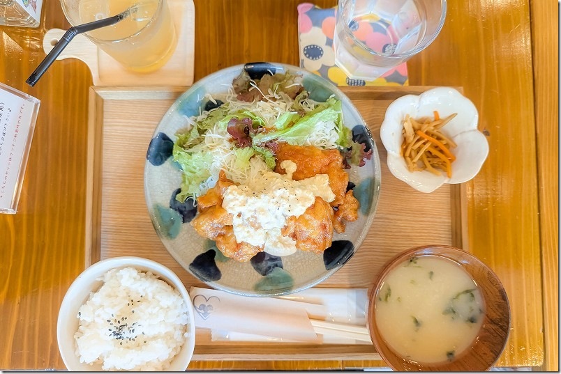 カフェ しあわせ駅のランチ チキン南蛮定食 1200円 カフェ しあわせ駅のランチ チキン南蛮定食 1200円