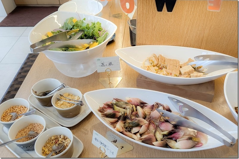 サラダビュッフェ +200円 ハウズ Kitchen 伊都店でランチ サラダビュッフェ +200円 ハウズ Kitchen 伊都店でランチ