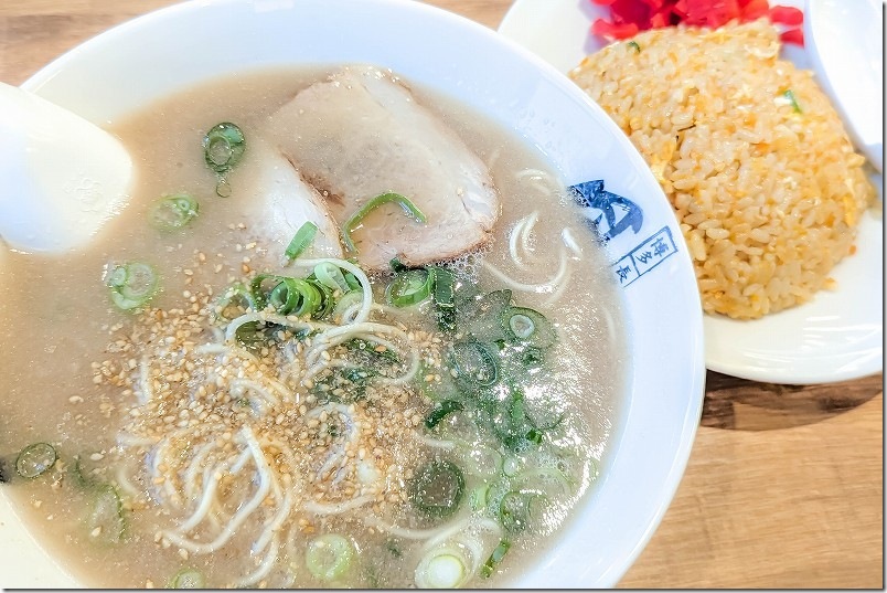 半分焼き飯セットを食す｜風靡 今宿店でラーメンと焼き飯