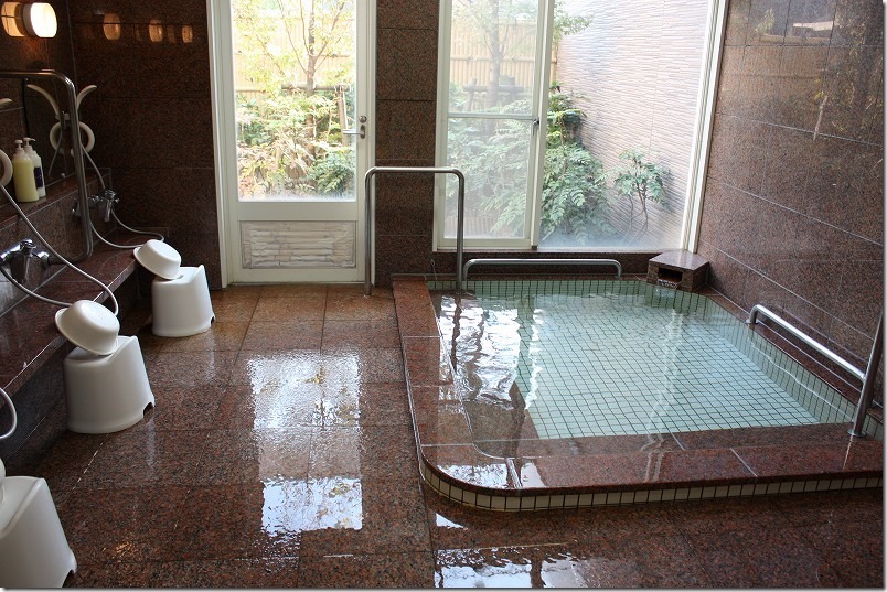 エコスパ佐世保 ひやく年の湯の家族風呂（長崎県佐世保市）