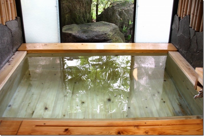 麻生釣温泉 亀山の湯の家族風呂（熊本県阿蘇郡小国町）