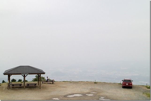 米山展望台の駐車場
