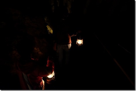 ガンガラーの谷の洞窟　鍾乳洞