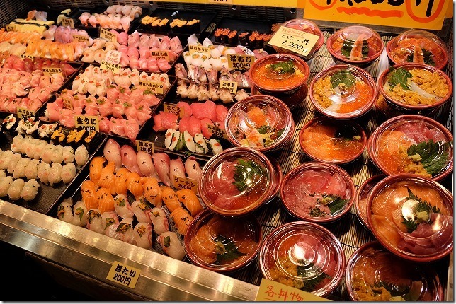 唐戸市場の海鮮丼・寿司