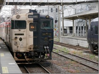 指宿のたまて箱で列車旅(鹿児島中央~指宿)(料金・弁当)