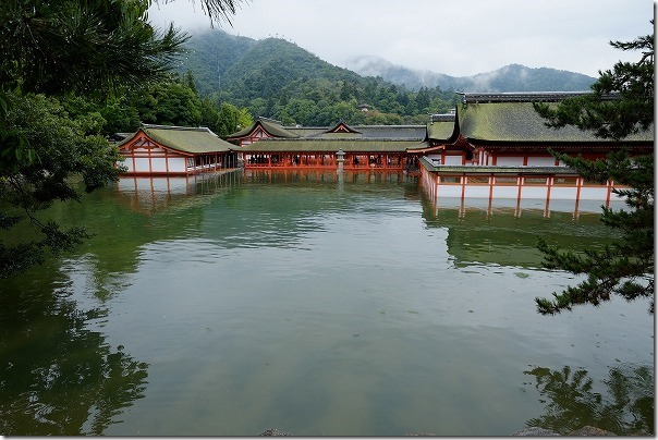 宮島の厳島神社が高潮