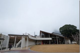 武雄市図書館・武雄市こども図書館(カフェ・撮影可箇所)