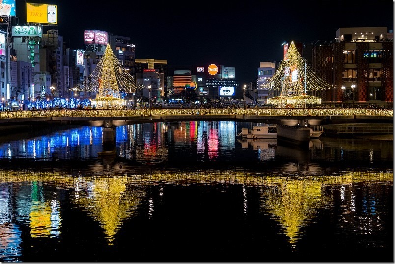 天神から中洲の「であい橋」のクリスマスイルミネーション