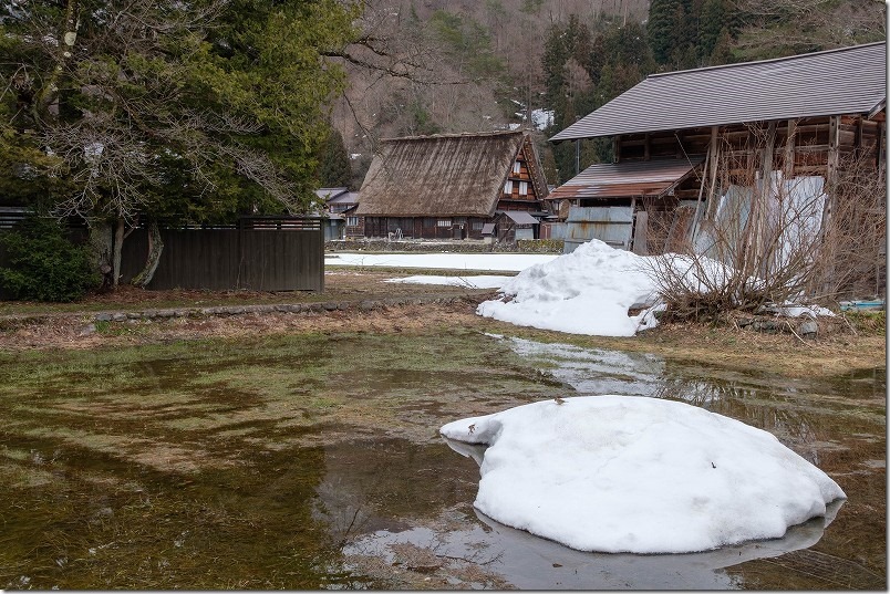 3月下旬の白川郷と残雪