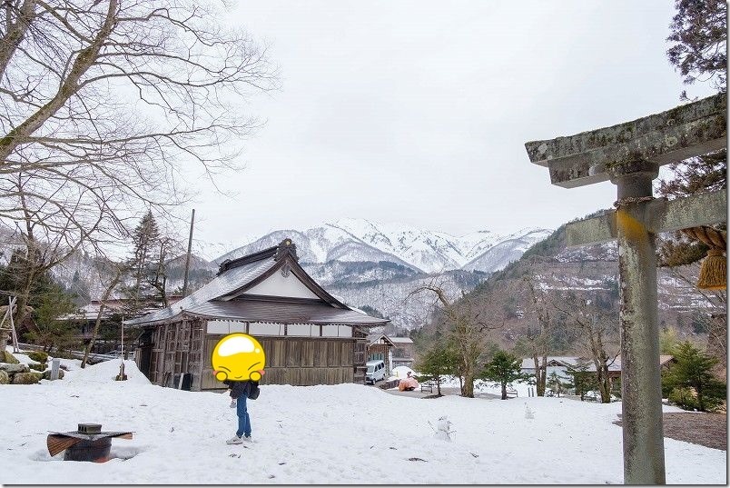 白川八幡神社の雪。3月下旬