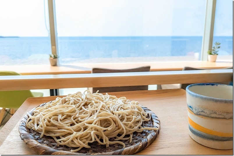 そばカフェ ゆうひで「ざるそば」