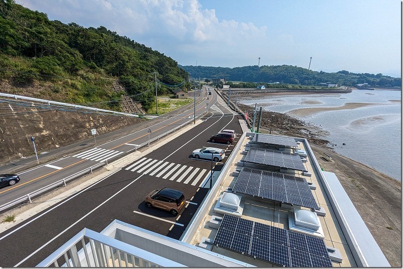 真玉海岸の展望台から駐車場・海岸線