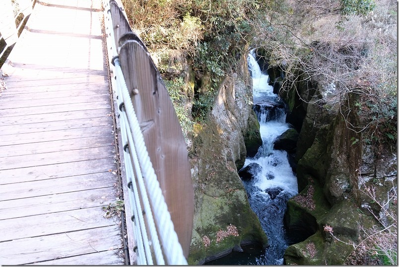 下城滝 吊り橋(熊本県阿蘇郡小国町)