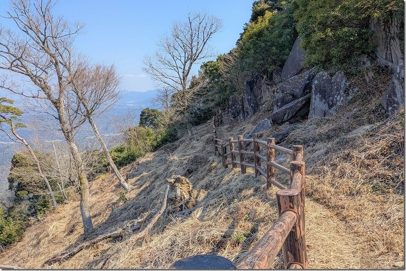 天空の道から東側展望所を散策 八面山