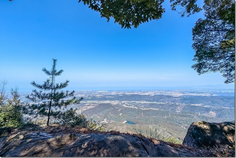 東側展望所からの眺め 八面山