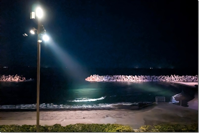 皆生シーサイドホテル 海の四季 部屋【東館 和室7.5畳からの夜の展望】
